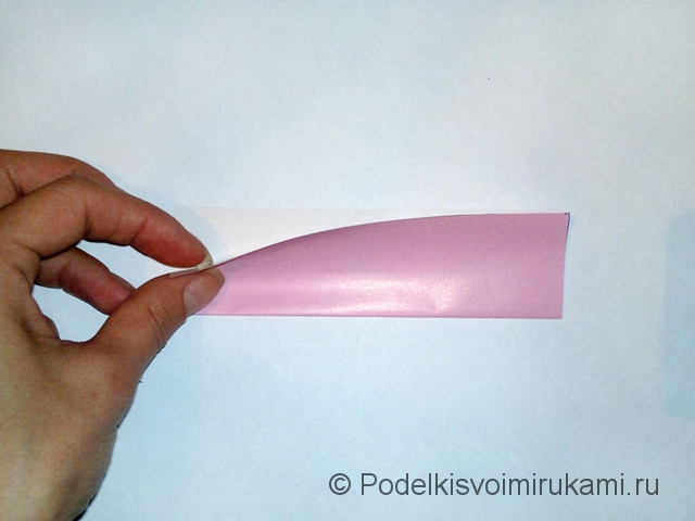 Как сделать лилию из бумаги. Шаг №1. Фото 3.