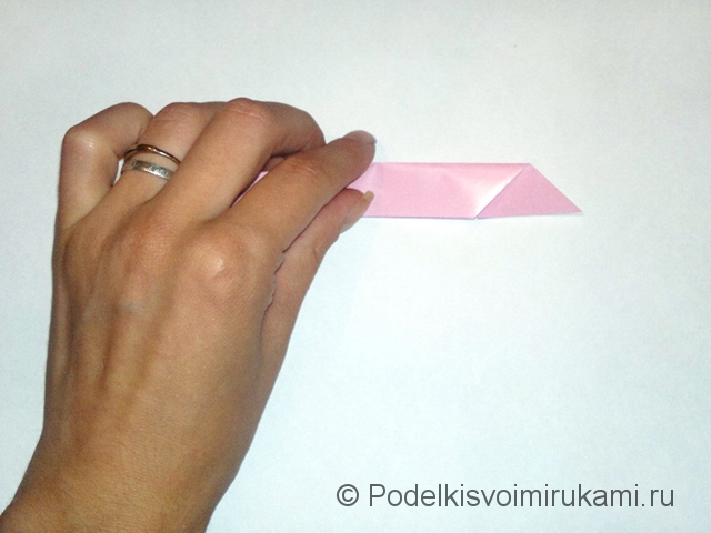 Как сделать лилию из бумаги. Шаг №1. Фото 8.