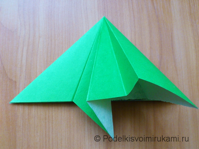 Ёлка оригами из бумаги своими руками. Шаг №13.