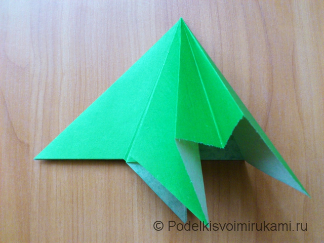 Ёлка оригами из бумаги своими руками. Шаг №16.