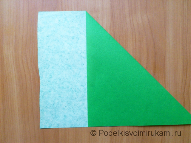 Ёлка оригами из бумаги своими руками. Шаг №2.