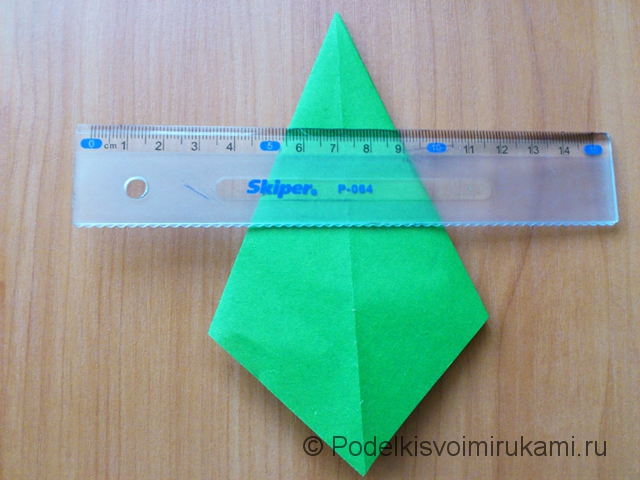Ёлка оригами из бумаги своими руками. Шаг №20.
