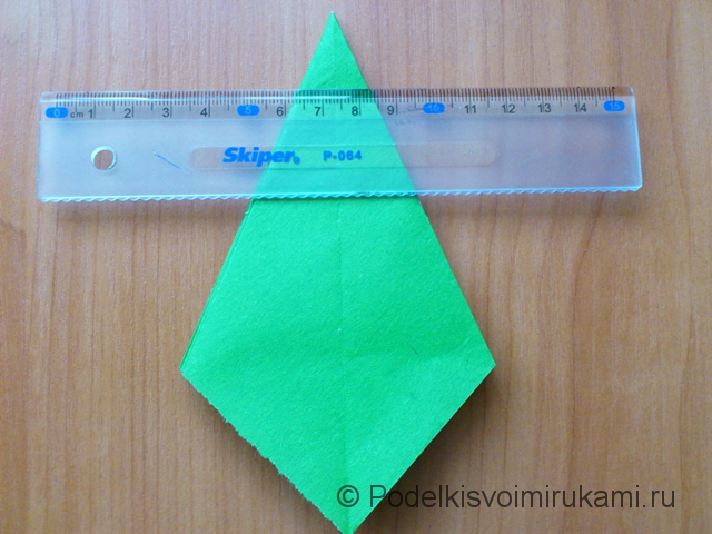Ёлка оригами из бумаги своими руками. Шаг №22.