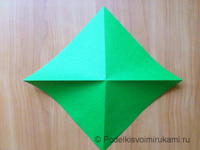 Ёлка оригами из бумаги своими руками. Шаг №4.
