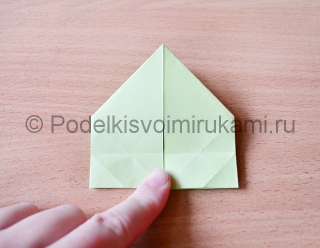 Как сделать фейерверк из бумаги. Фото 18.