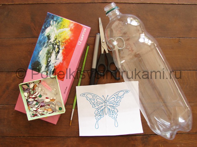 Бабочка из пластиковой бутылки. Фото 1.