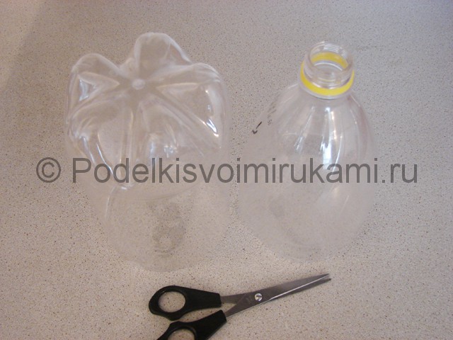 Кашпо из пластиковой бутылки своими руками. Фото 2.