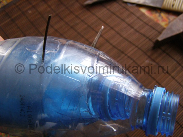 Метла из пластиковых бутылок своими руками. Фото 17.