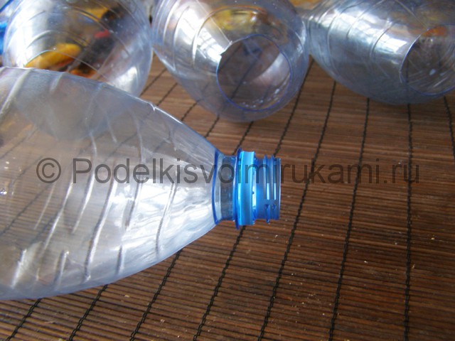 Метла из пластиковых бутылок своими руками. Фото 8.