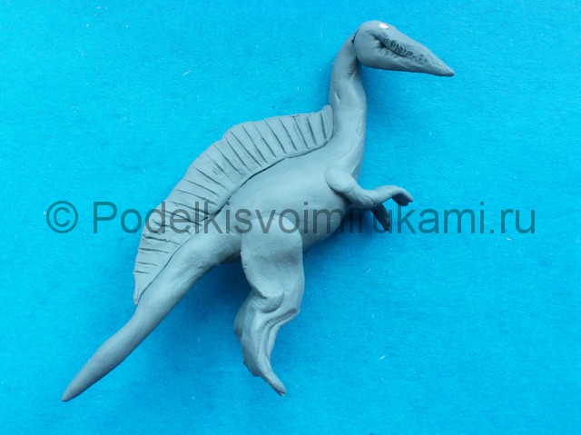 Лепка спинозавра из пластилина - фото 11.