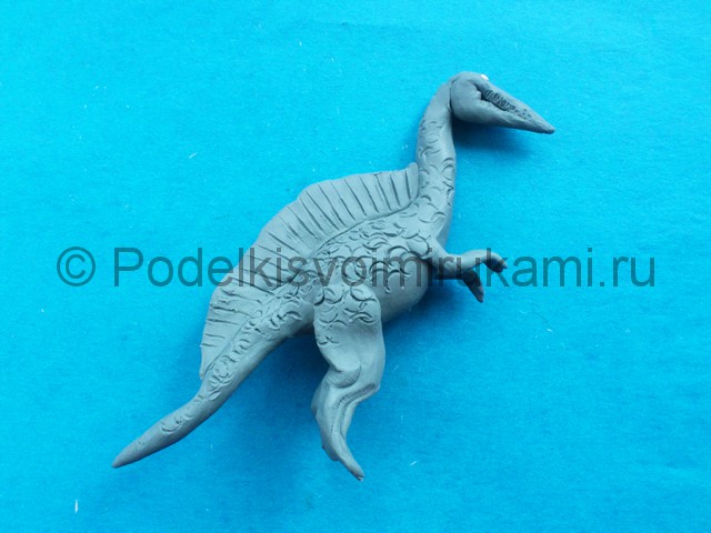 Лепка спинозавра из пластилина - фото 12.