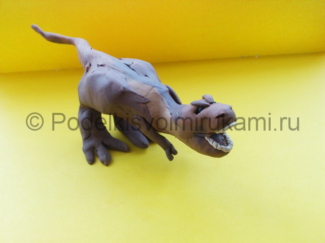 Лепка тираннозавра из пластилина - фото 10.