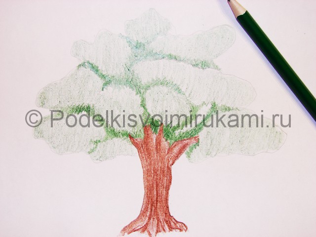 Рисуем дерево цветными карандашами - фото 10.