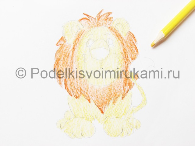 Рисуем льва цветными карандашами - фото 10.