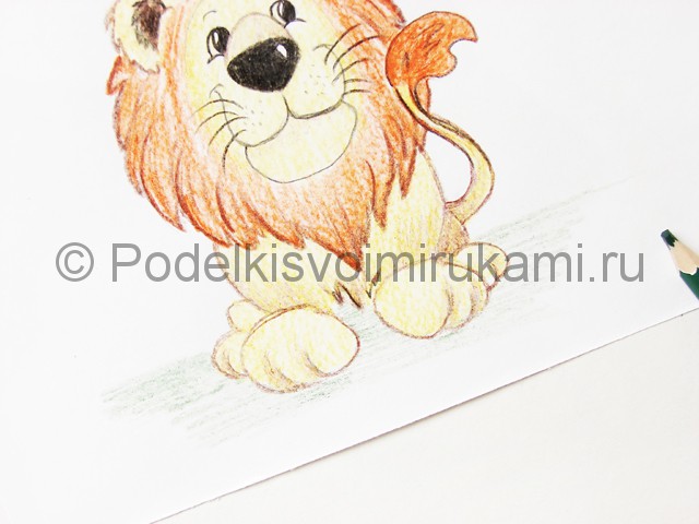 Рисуем льва цветными карандашами - фото 20.